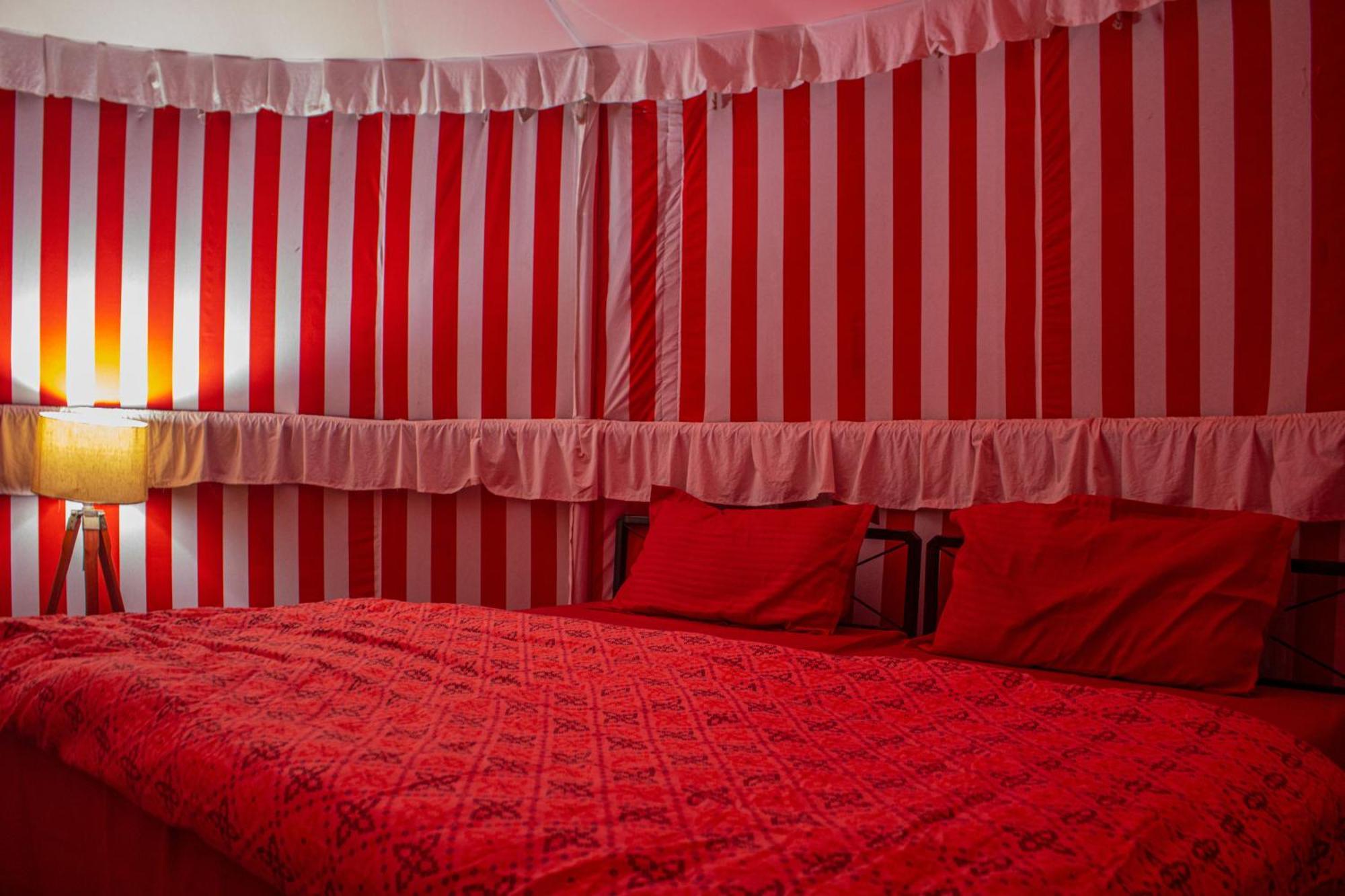 Iris Heaven'Z By Radha Rani Resort Jaipur Extérieur photo
