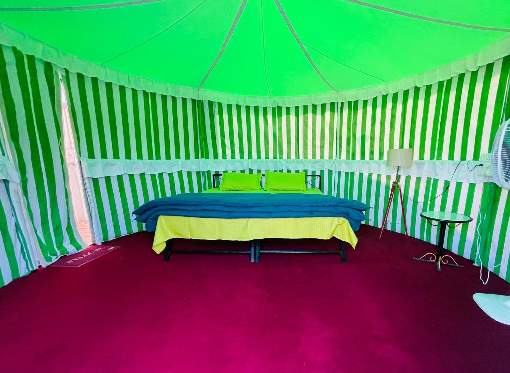 Iris Heaven'Z By Radha Rani Resort Jaipur Extérieur photo