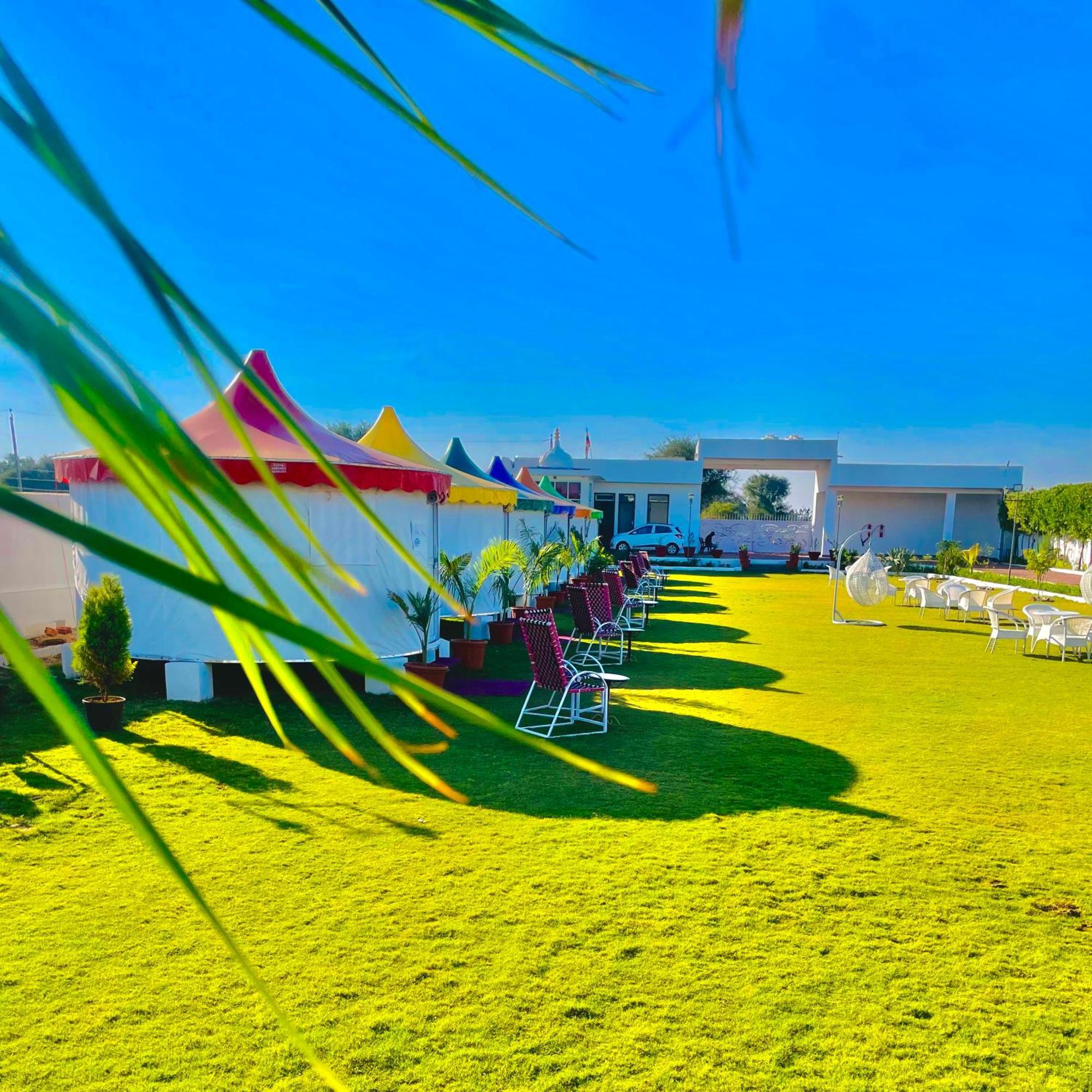 Iris Heaven'Z By Radha Rani Resort Jaipur Extérieur photo