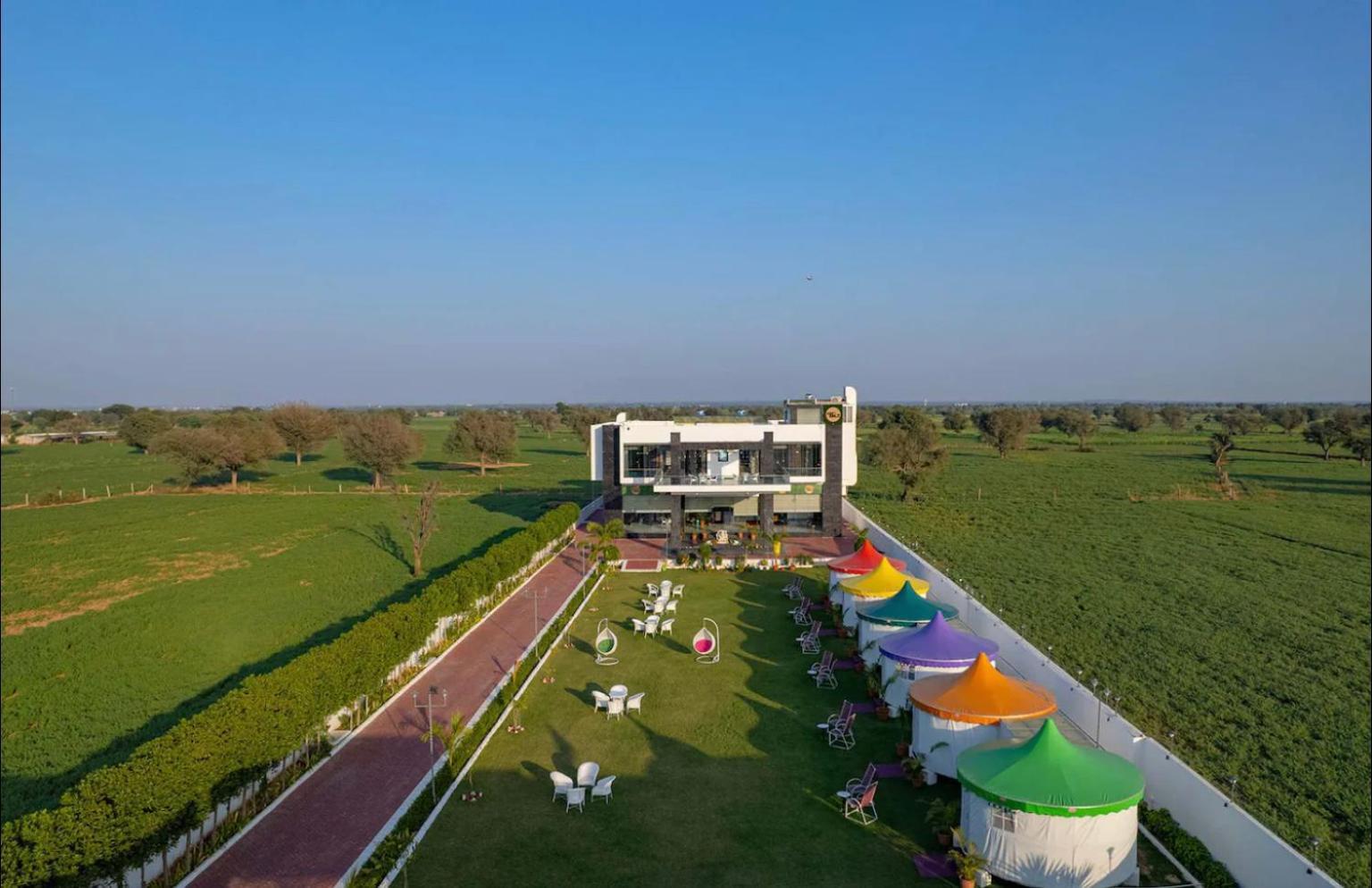 Iris Heaven'Z By Radha Rani Resort Jaipur Extérieur photo
