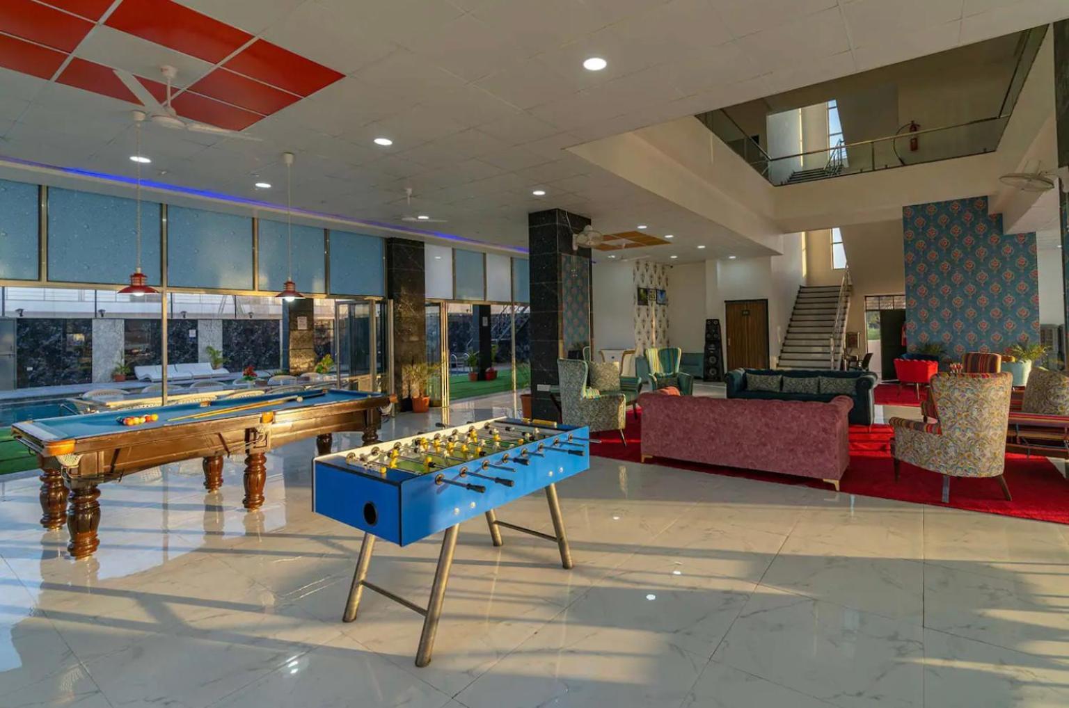 Iris Heaven'Z By Radha Rani Resort Jaipur Extérieur photo