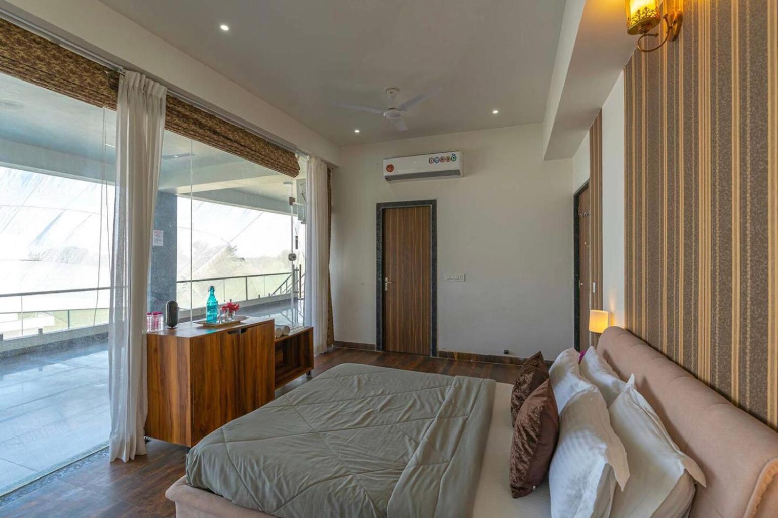 Iris Heaven'Z By Radha Rani Resort Jaipur Extérieur photo