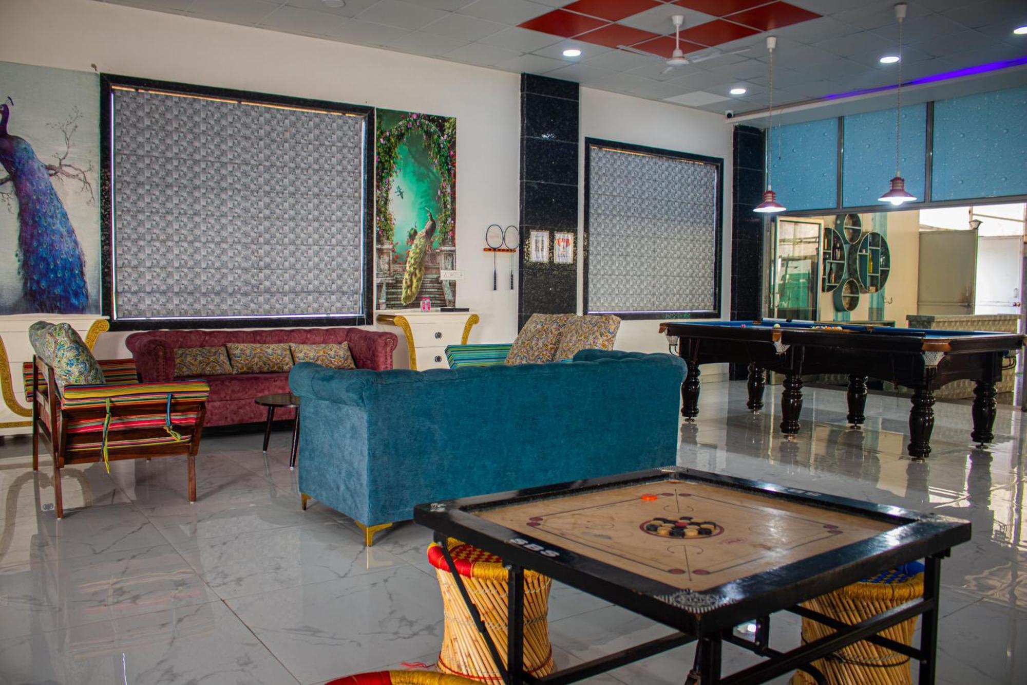Iris Heaven'Z By Radha Rani Resort Jaipur Extérieur photo